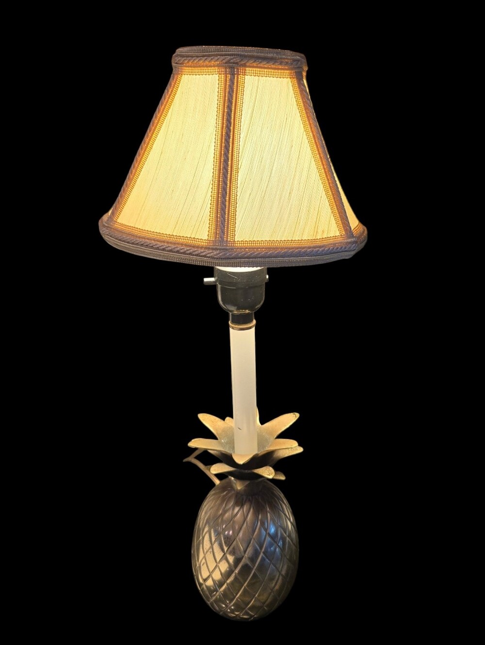Brass Pineapple Table Lamp with Silk Shade — Vintage Hollywood Regency